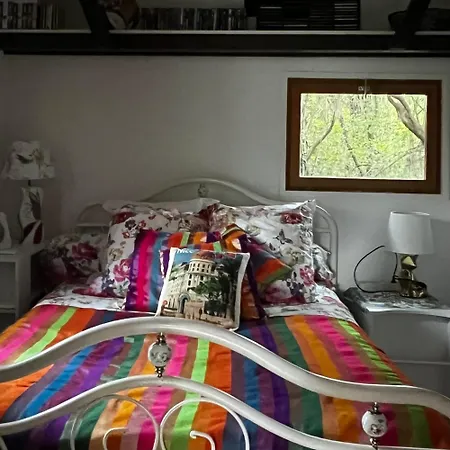 Le Cabanon Entouré De Pins Chalet