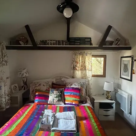 Chalet Le Cabanon Entouré De Pins *