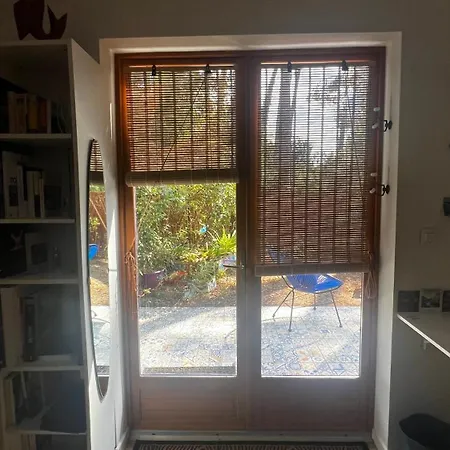Le Cabanon Entouré De Pins * Lacanau