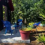Шале Le Cabanon Entoure De Pins